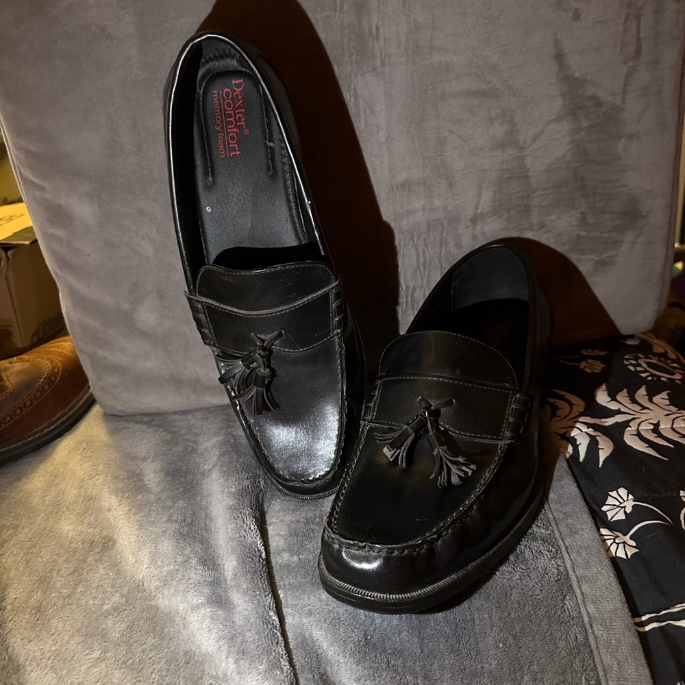 Dexter Black Leather Slip-On Loafers with Polished Finish